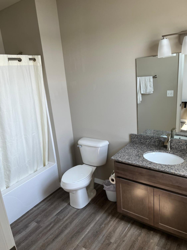 Bathroom 3, Luckys Lodge, Columbia
