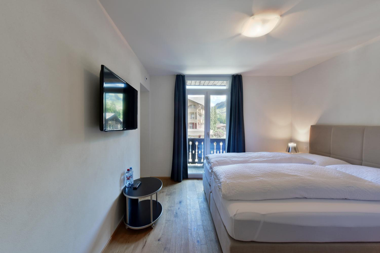 Bedroom 3, Hotel Sternen, Obersimmental