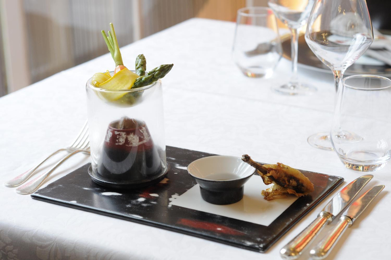 Food & Drinks 3, Demeures & Chateaux La Belle Meuniere, Puy-de-Dôme