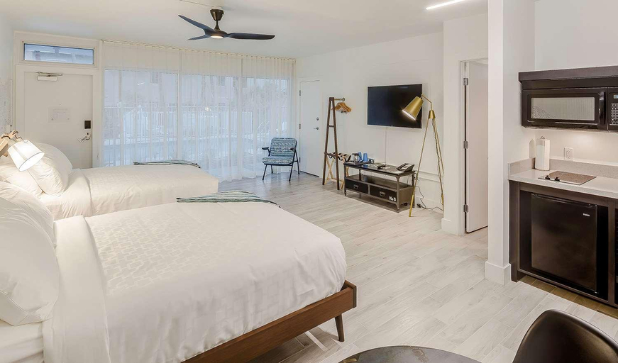 Bedroom 4, Plunge Beach Resort, Broward