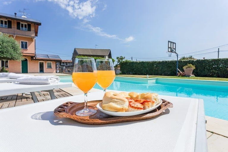 Food & Drinks, Villa Near Milan With Swimming Pool, Novara