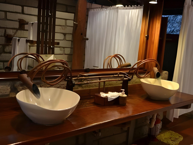 Bathroom, Morgan's Rock Reserve & Ecolodge, Tola