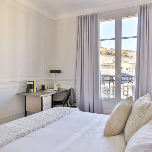 Room 2, Design Passy Terrace 2 Bedroom Apt With Balcony in Paris, Paris