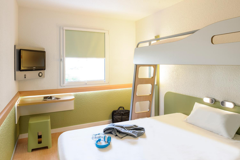 Bedroom 5, Ibis Budget Augsburg Gersthofen, Augsburg