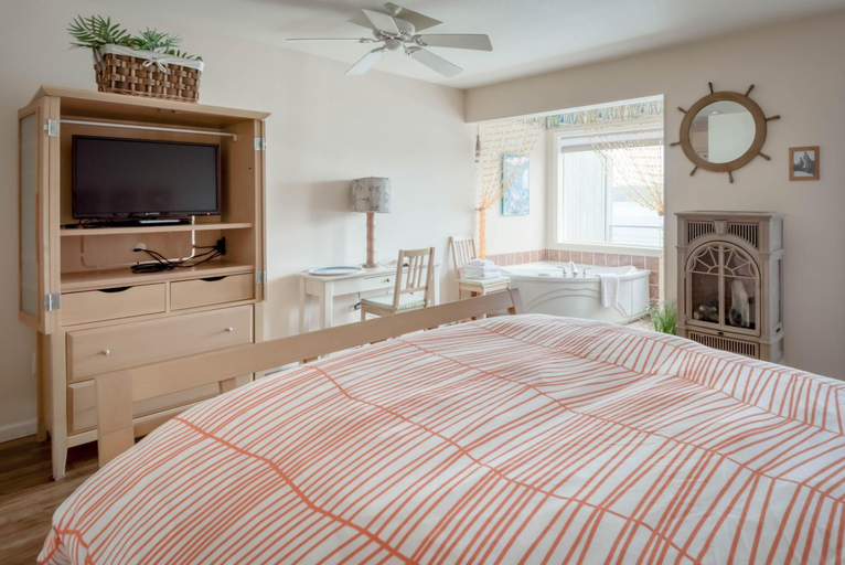Bedroom 3, Surfer Dude - Anchor Pier Lodge, Lincoln