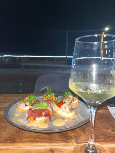 Food & Drinks 5, La Zayapa Hotel, San Cristóbal