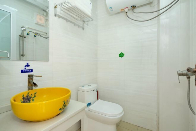 Bathroom, Beihai Bishuiwan Homestay (Beihai Silver Beach), Beihai