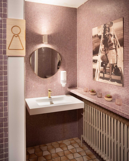 Bathroom 4, Hotel Augustyn Brugge, West-Vlaanderen