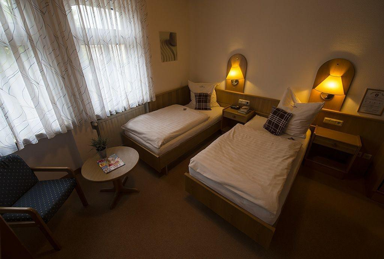 Bedroom 4, Hotel Dorheimer Hof, Wetteraukreis