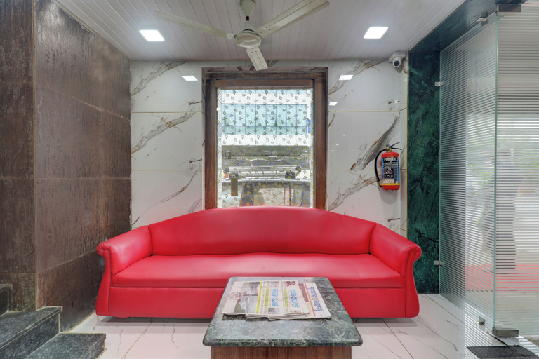 Others 4, Hotel Lake Site, Mumbai Suburban