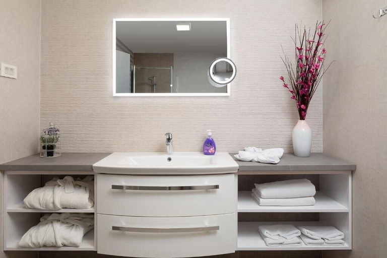 Bathroom 4, VILLA AQUA - Adults Only, Bol