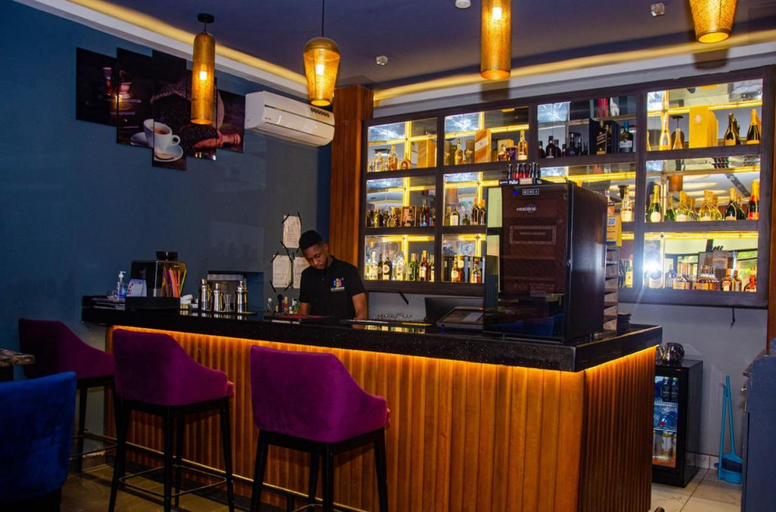 5, Hotel De L'Air, Wouri