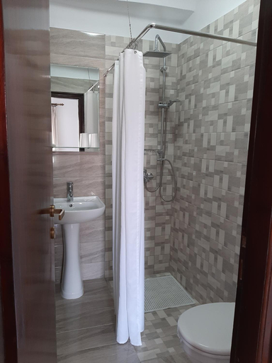 Bathroom 5, Mouria Hotel, Thessaly