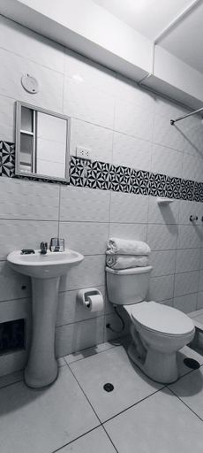 Bathroom, Hotel La Florida, Cusco