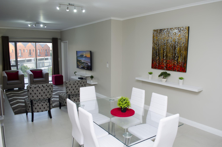 Food & Drinks 5, Manhattan Luxury Apartments, City of Cape Town