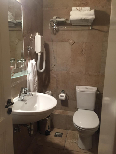 Bathroom 4, Olympios Zeus Hotel, West Greece
