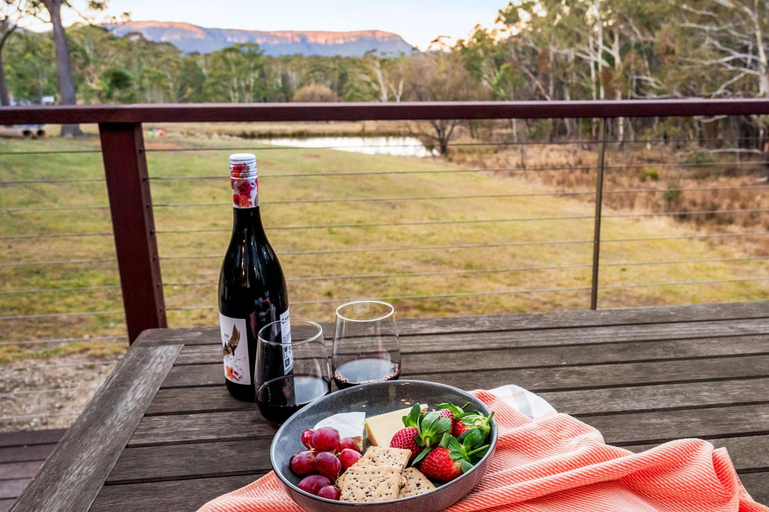 Food & Drinks 5, Delightful 3 BR 2Bath Container Home with views., Lithgow