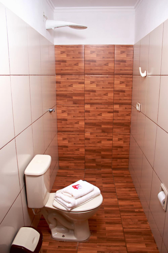 Bathroom 3, Hotel Tierra Linda, José Miguel de Velasco