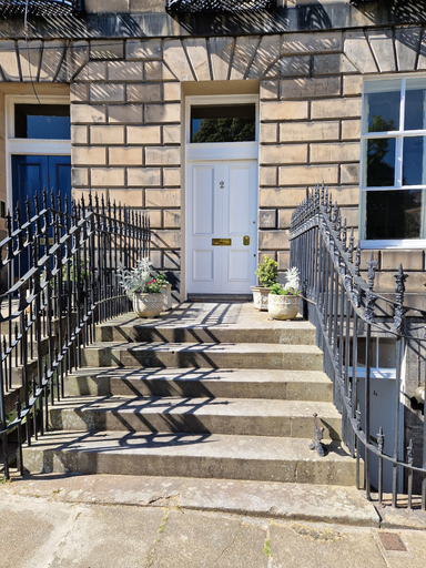 Exterior & Views 3, JOIVY Gorgeous Georgian Flat, Edinburgh