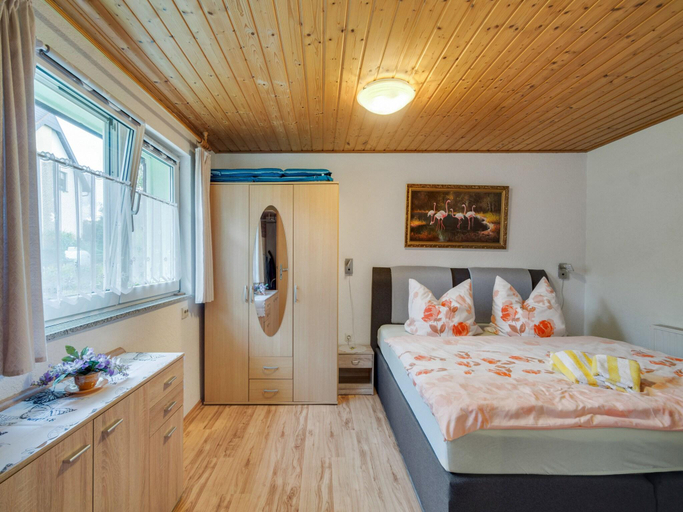 Bedroom 2, Ferienwohnung in Lichtenhain, Sächsische Schweiz-Osterzgebirge