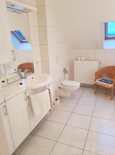 Bathroom, Hotel-Cafe Knoors-Meeks Stein Urmond, Stein