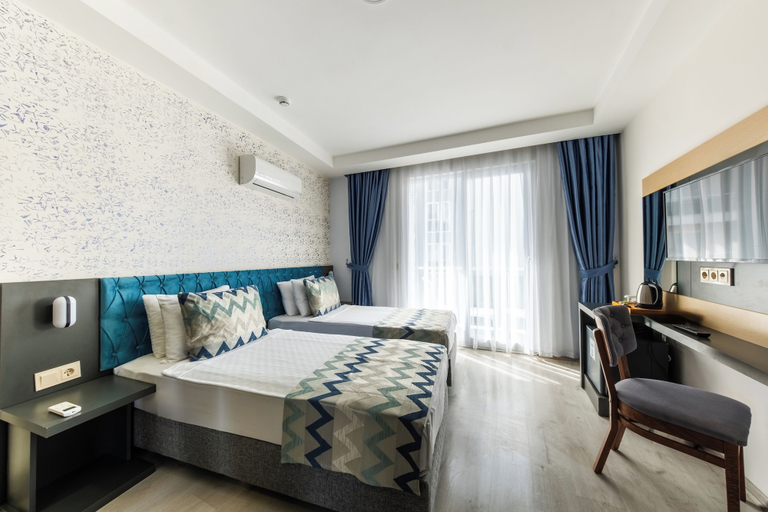 Bedroom 3, Palmora Lara Hotel, Antalya