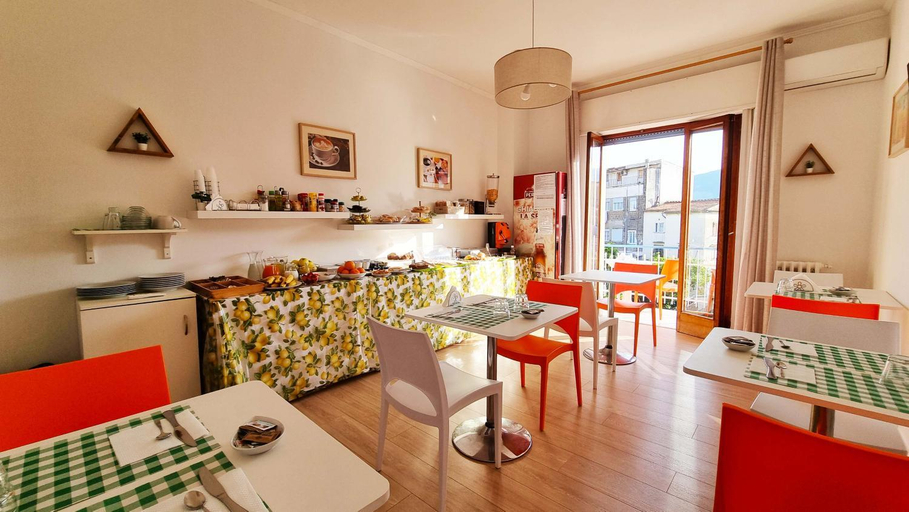 Food & Drinks 4, Maison Susy, Napoli