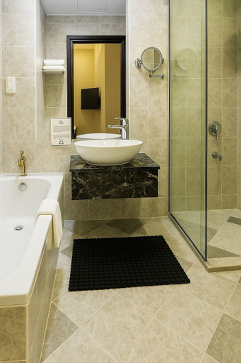 Bathroom, Saraya Palace Hotel, Doha
