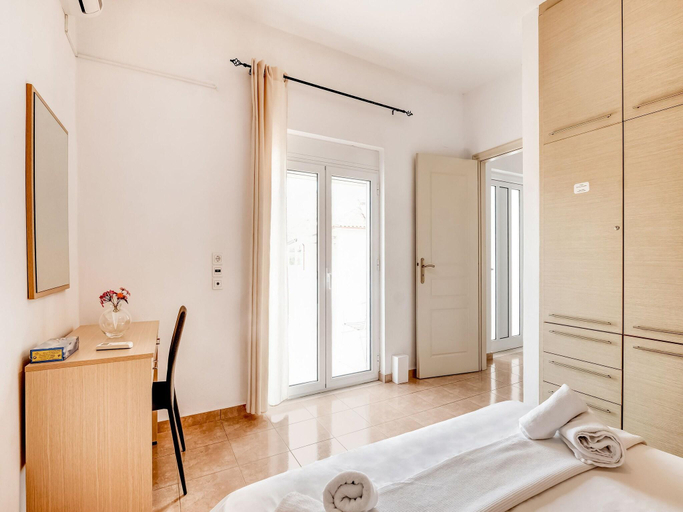 Others 4, Villa in Kalamitsi near White Mountains, Crete