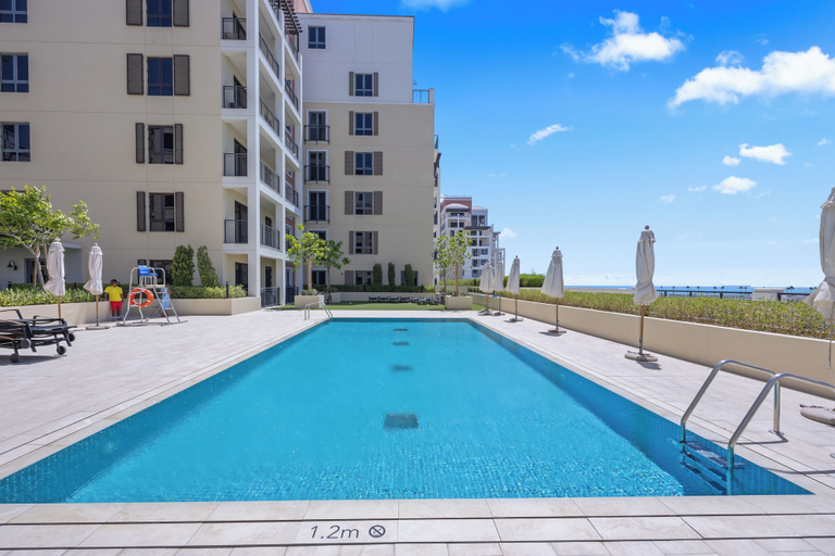 Sport & Beauty, Portside Bliss La Mer 1 BR with Sea View