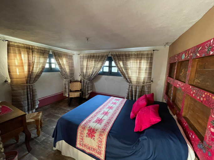 Bedroom 2, La Casona Azul Boutique Hotel, Joquicingo