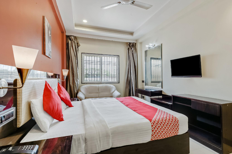 Bedroom 2, Hotel O Starlight INN, Aurangabad