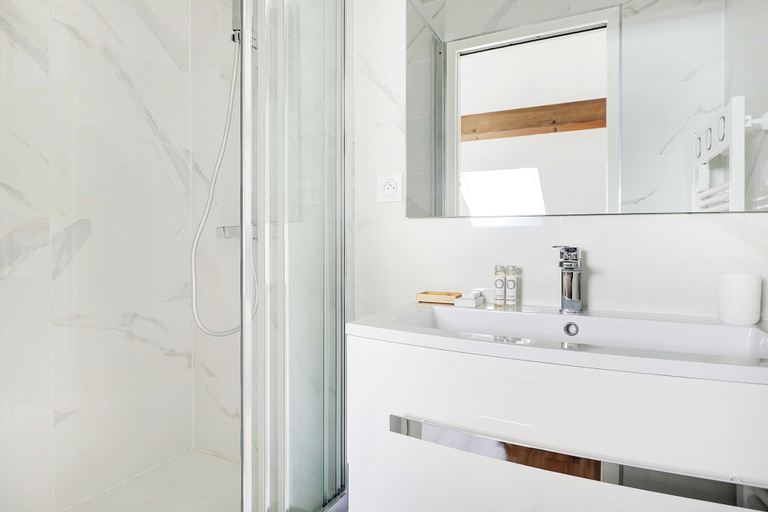 Bathroom 5, Cosy Duplex - 2bdr/4p - Levallois / So Ouest, Hauts-de-Seine