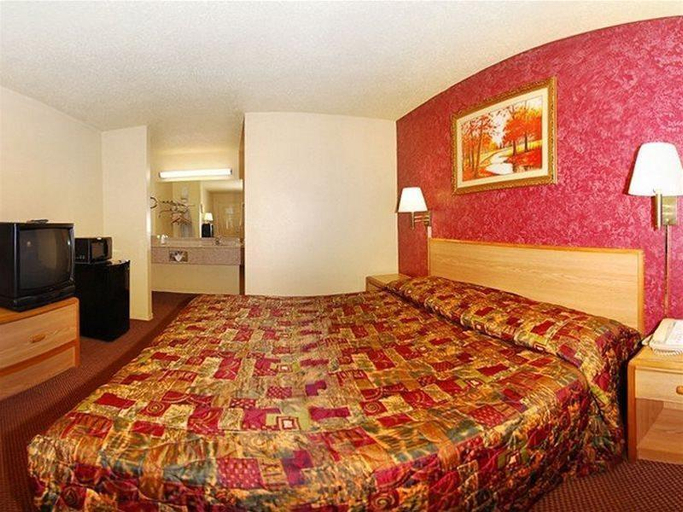 Bedroom 2, Prestige Inn, Houston