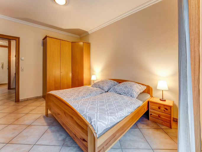 Bedroom 2, Spacious flat in Adenau near the Nurburgring, Ahrweiler