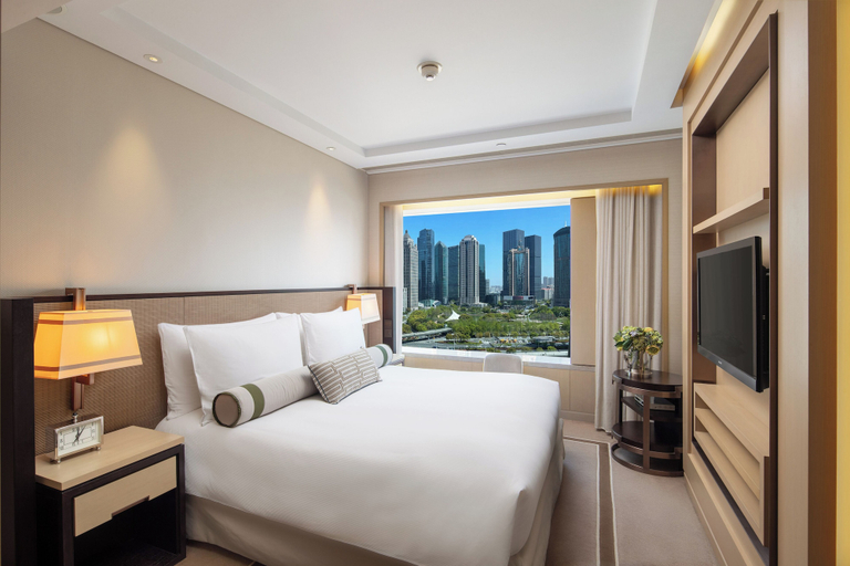 Bedroom 3, IFC Residence, Shanghai