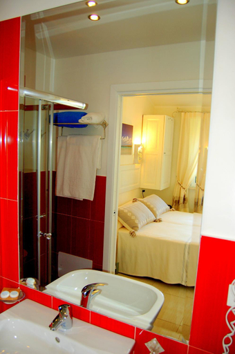 Bathroom 4, Beach Hotel Budoni, Nuoro