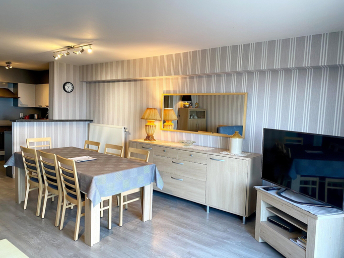 Food & Drinks 4, Apartment in Nieuwpoort With Stunning Sea Views, West-Vlaanderen