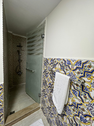 Bathroom 4, New Star Zamalek Hotel, Zamalik