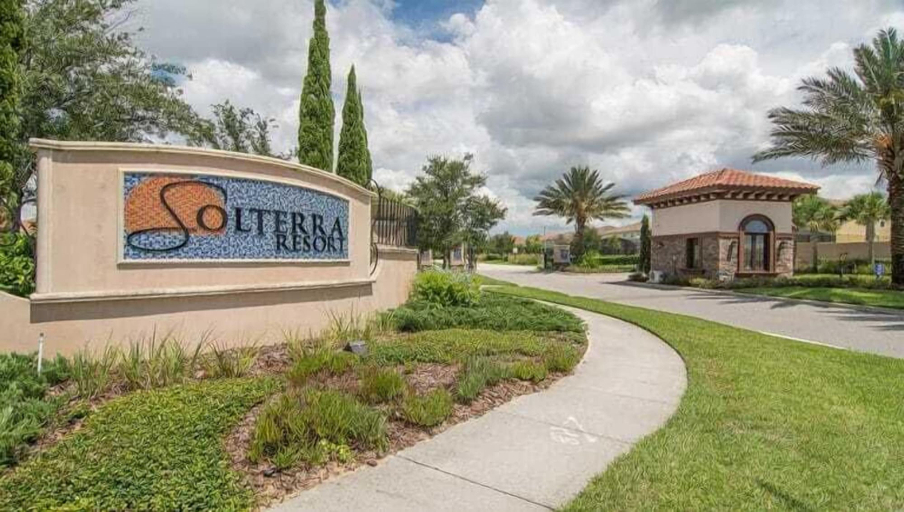 Exterior & Views 2, 7BR Lake View Villa Pool Spa - Solterra Resort, Polk