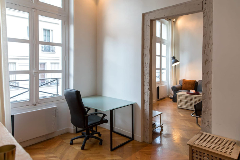 Room 3, Sunny Dussoubs I Unique 1-br Loft in Montorgueil, Paris