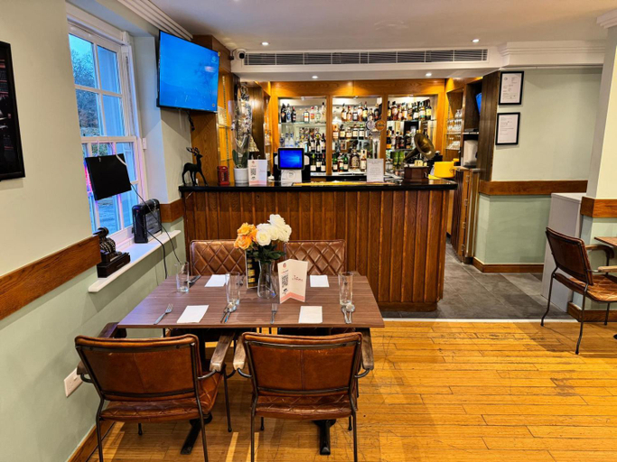 Food & Drinks 4, The Bell and Bottle, Buckinghamshire