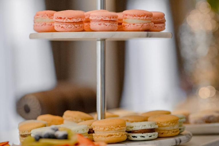 Food & Drinks 5, Carat Apart Boutique, Rosario