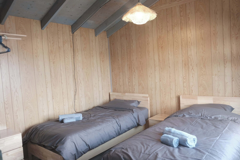 Bedroom 3, White Birches Cottages, Haliburton