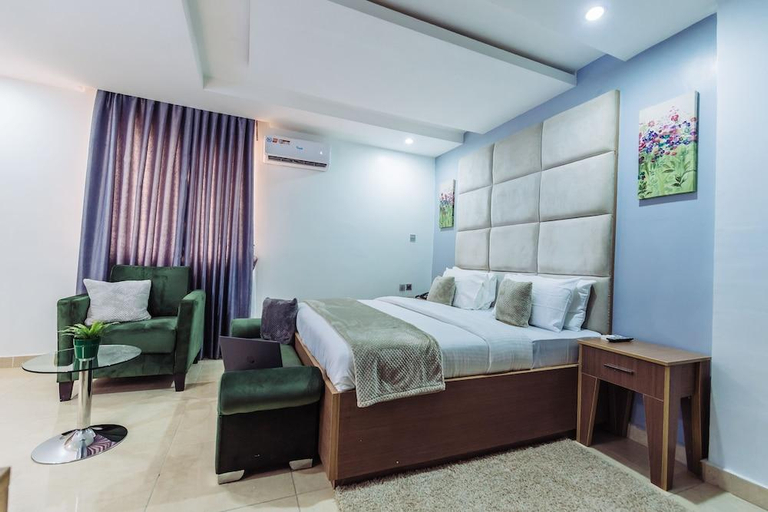 Bedroom 2, Tranquil Mews Hotel, AbujaMun