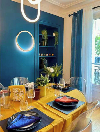 Dining 4, Elegant Apartement - AC 2br-6p- Palais des Congres, Paris