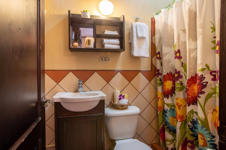 Bathroom 4, Alajuela City Hotel & Guest House, Alajuela