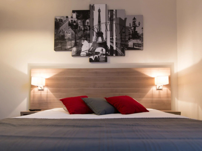 Bedroom 3, Storia Da Ennio, Yvelines