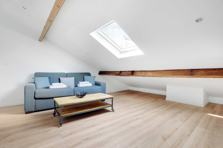 Living area 4, Cosy Duplex - 2bdr/4p - Levallois / So Ouest, Hauts-de-Seine