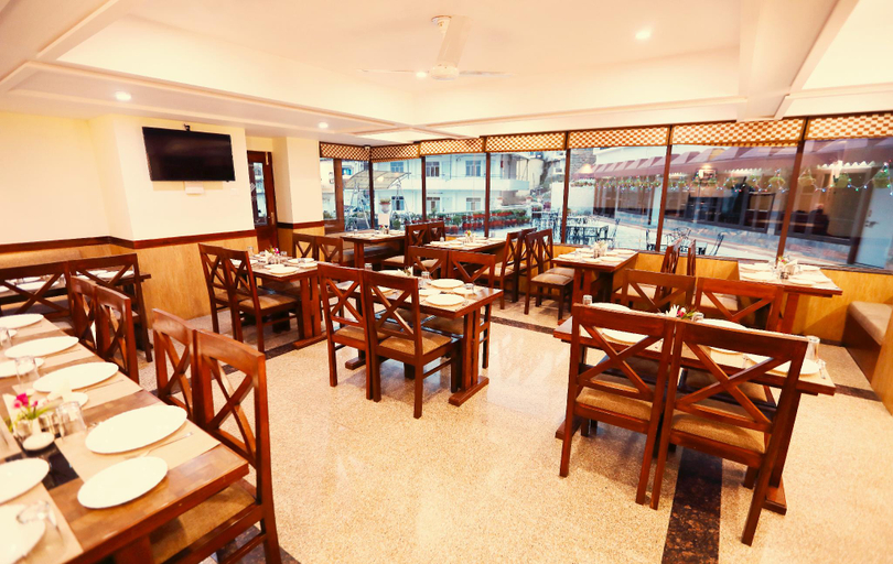 Food & Drinks 5, Hotel Vishnu Palace, Dehradun